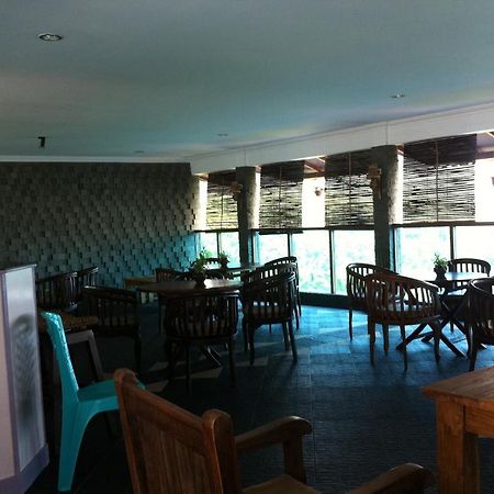 Hotel Adinda Parangtritis Kültér fotó